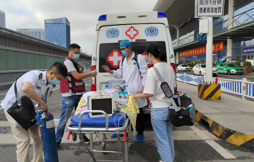 泗洪县救护车出租公司